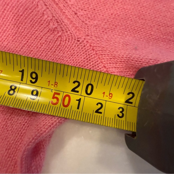 Lord & Taylor Women’s 100% CASHMERE Sweater Pink Scoop Neck Long Sleeves Sz L - Picture 6 of 9